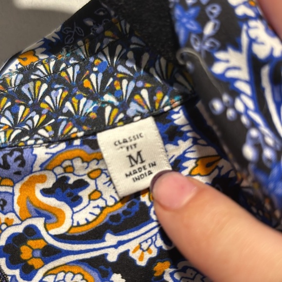 ROBERT GRAHAM button down dress shirt - Picture 3 of 7